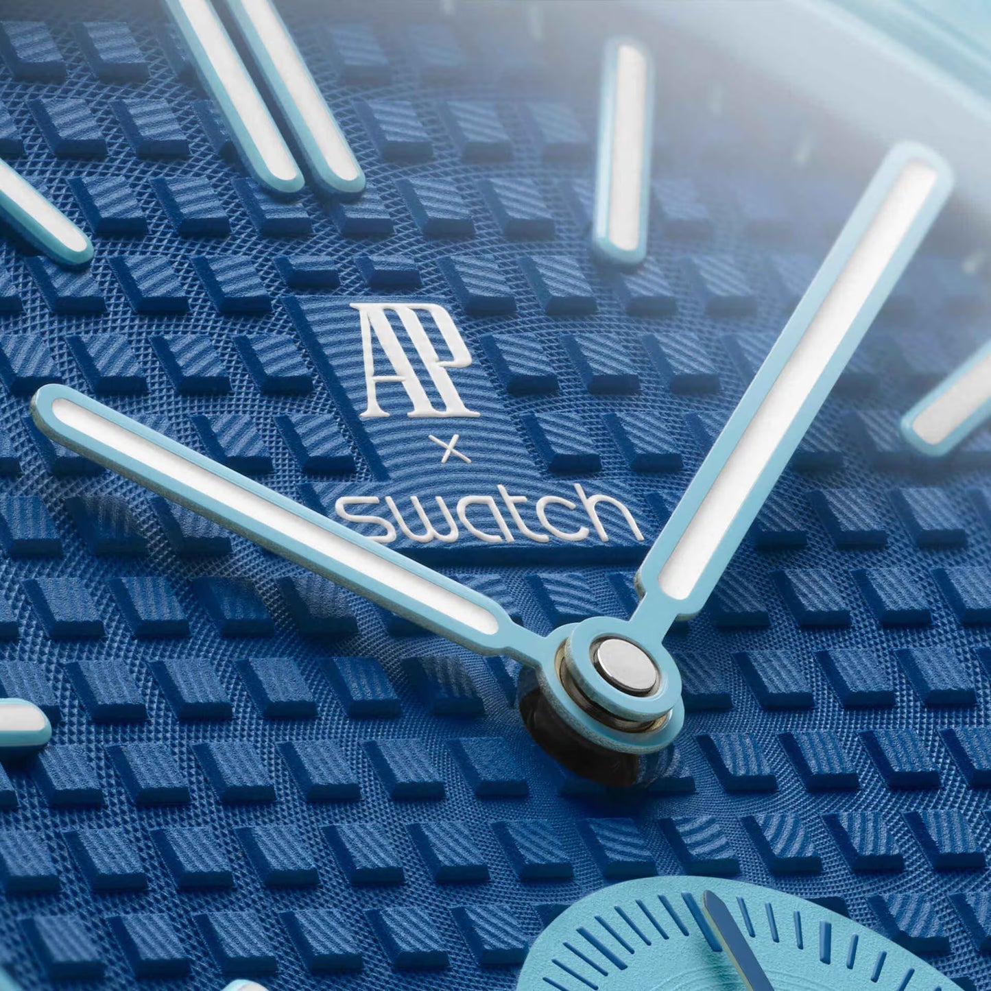 Swatch x Audemars Piguet Royal Pop “Lan Ba” (W06)